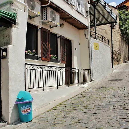 Kavala-old Town Apartment *